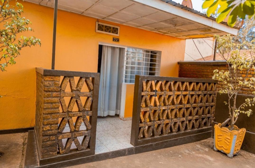 Auberge La Caverne Kigali Exterior photo